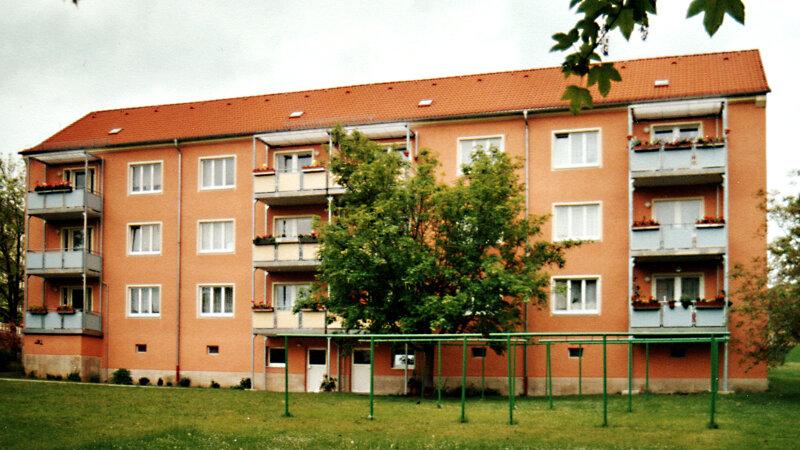 Ein Gebäude in der Bert-Brecht-Straße 2-4