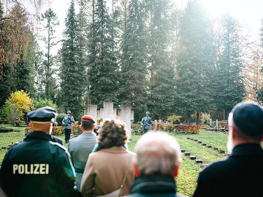 Volkstrauertag auf dem Ostfriedhof. © Tony Matysik