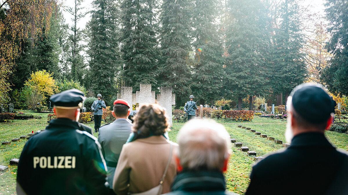 Volkstrauertag auf dem Ostfriedhof. © Tony Matysik
