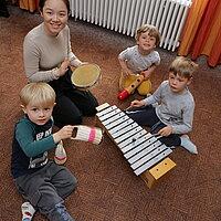 Kinder spielen Instrumente. © Stadt Gera / Musikschule