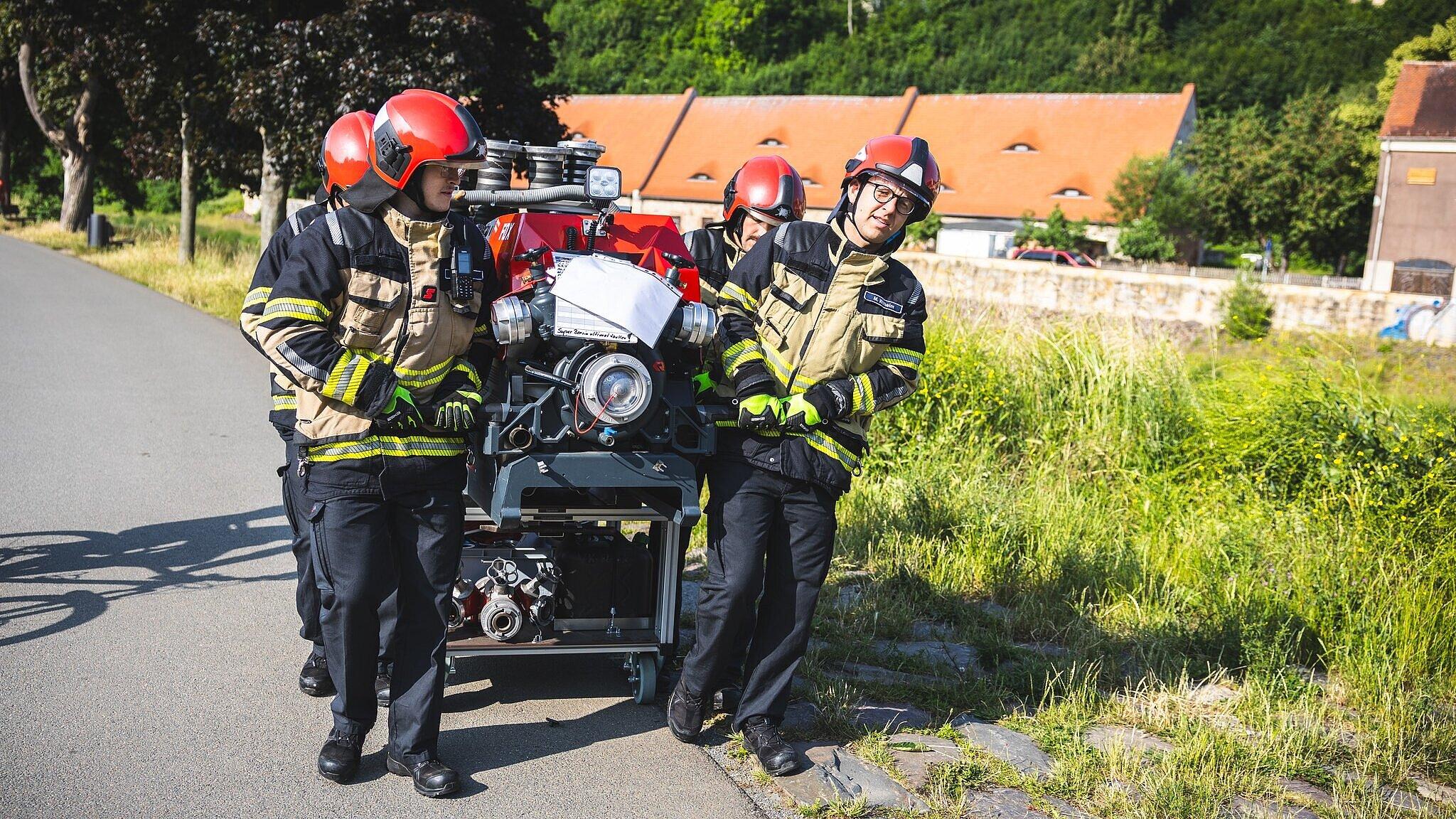 undefined. © Amt für Brand- und Katastrophenschutz. © Amt für Brand- und Katastrophenschutz