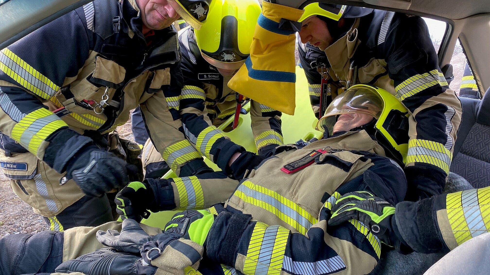 undefined. © Amt für Brand- und Katastrophenschutz. © Amt für Brand- und Katastrophenschutz