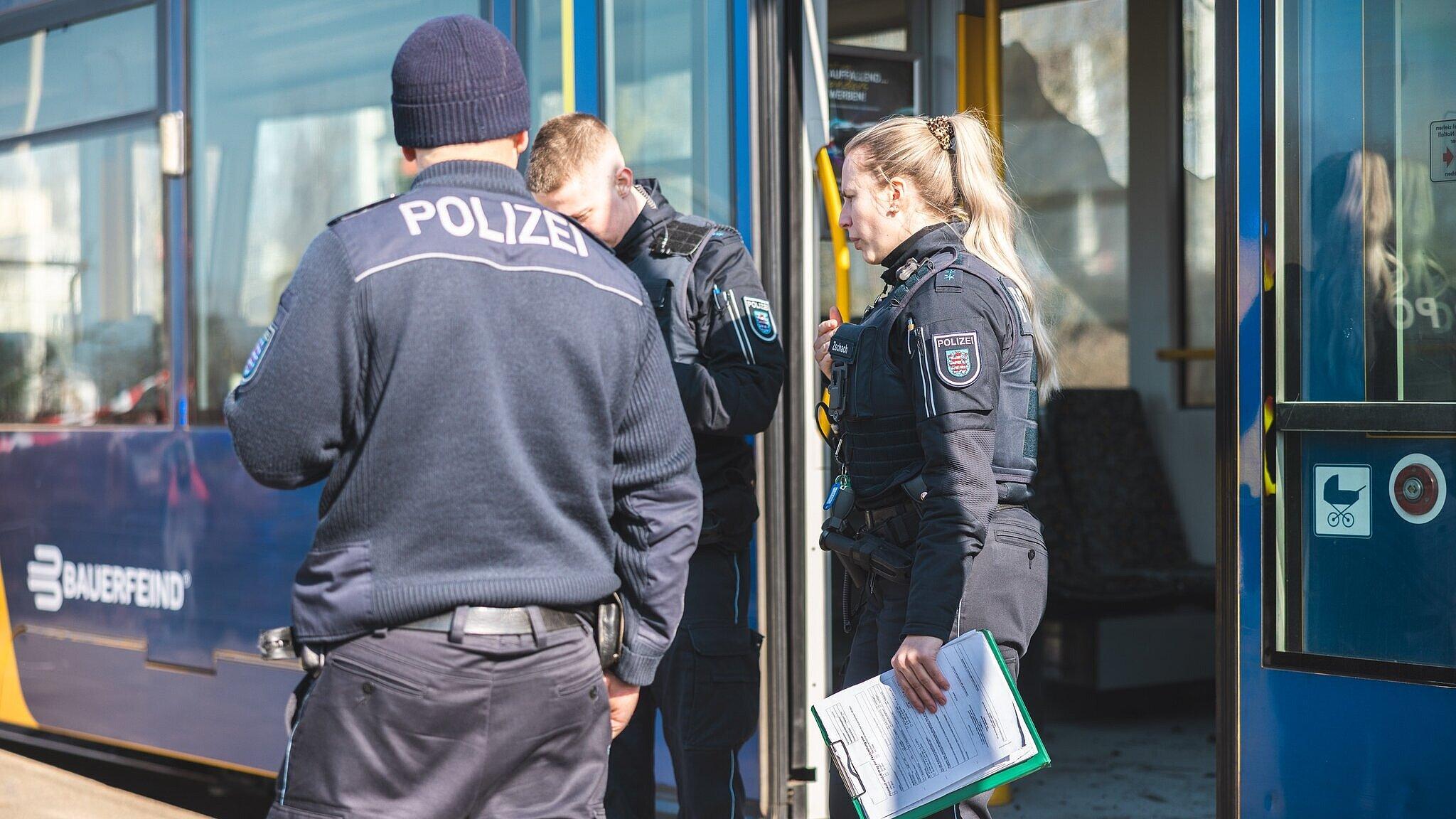 undefined. © Amt für Brand- und Katastrophenschutz. © Amt für Brand- und Katastrophenschutz