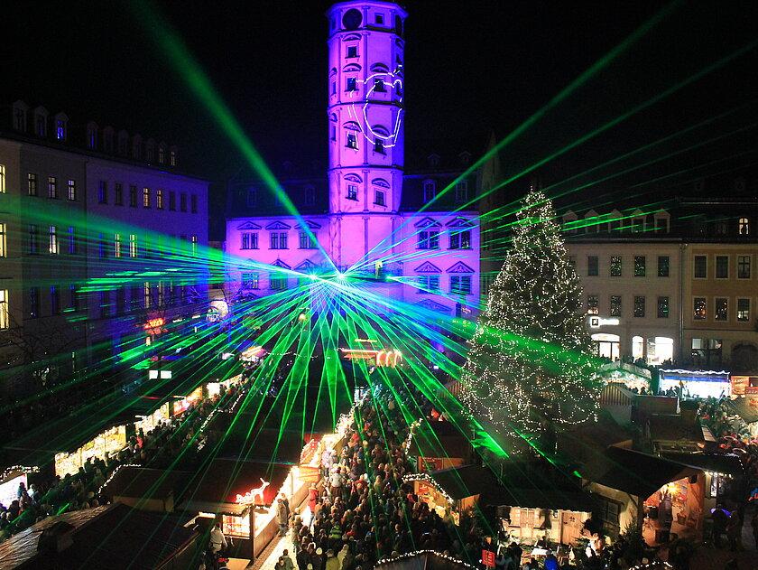 Lasershow auf dem Geraer Märchenmarkt. © Stadt Gera