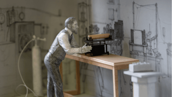 In unserem Bild zeigt das Deutsche Museum München in einem detailgetreu nachgebildeten Szenorama Otto Lummer in seinem Berliner Labor in der Physikalisch-Technischen Reichsanstalt (PTR), vor ihm der schwarze Körper.. © Deutsches Museum München