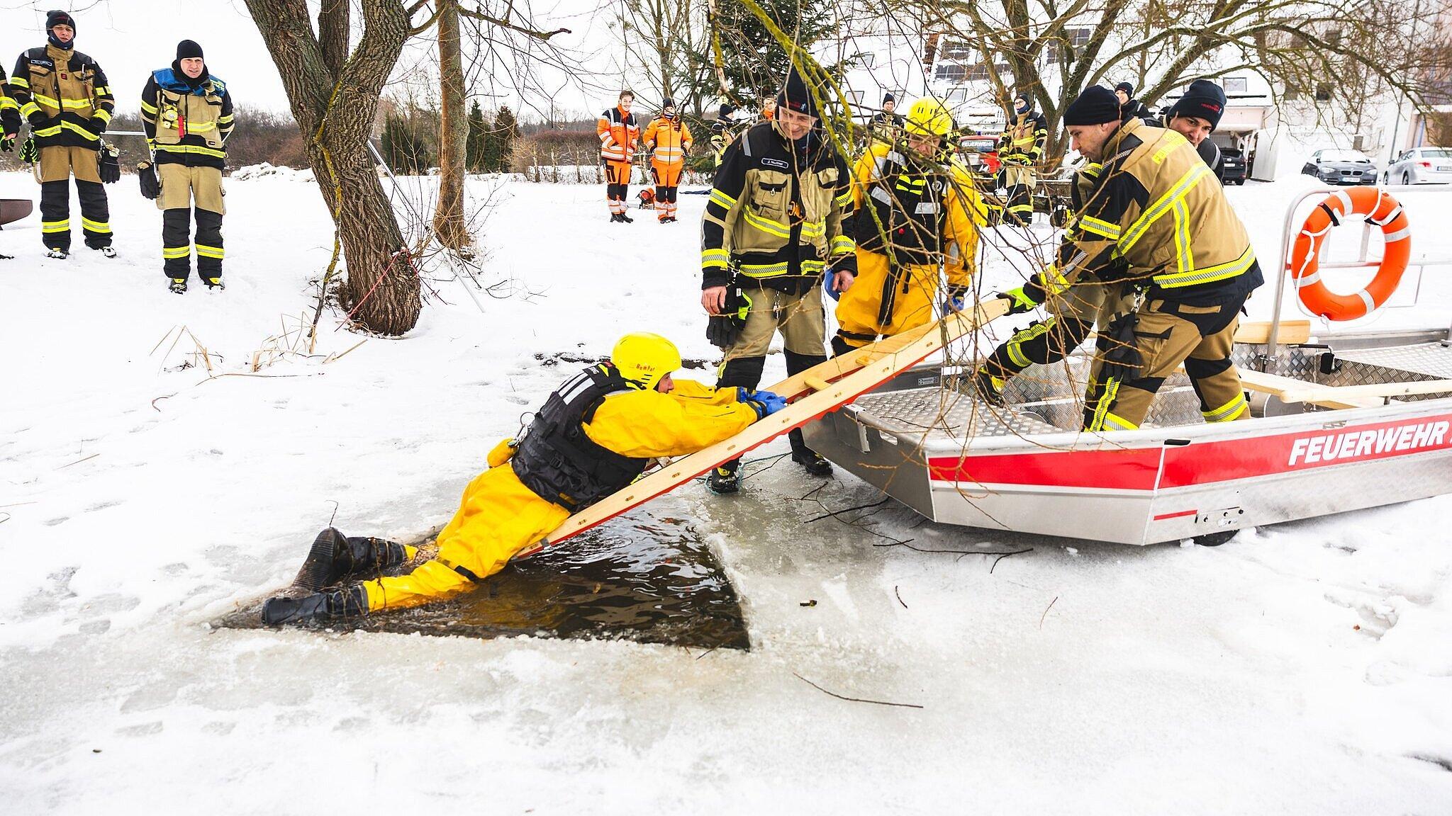undefined. © Amt für Brand- und Katastrophenschutz. © Amt für Brand- und Katastrophenschutz