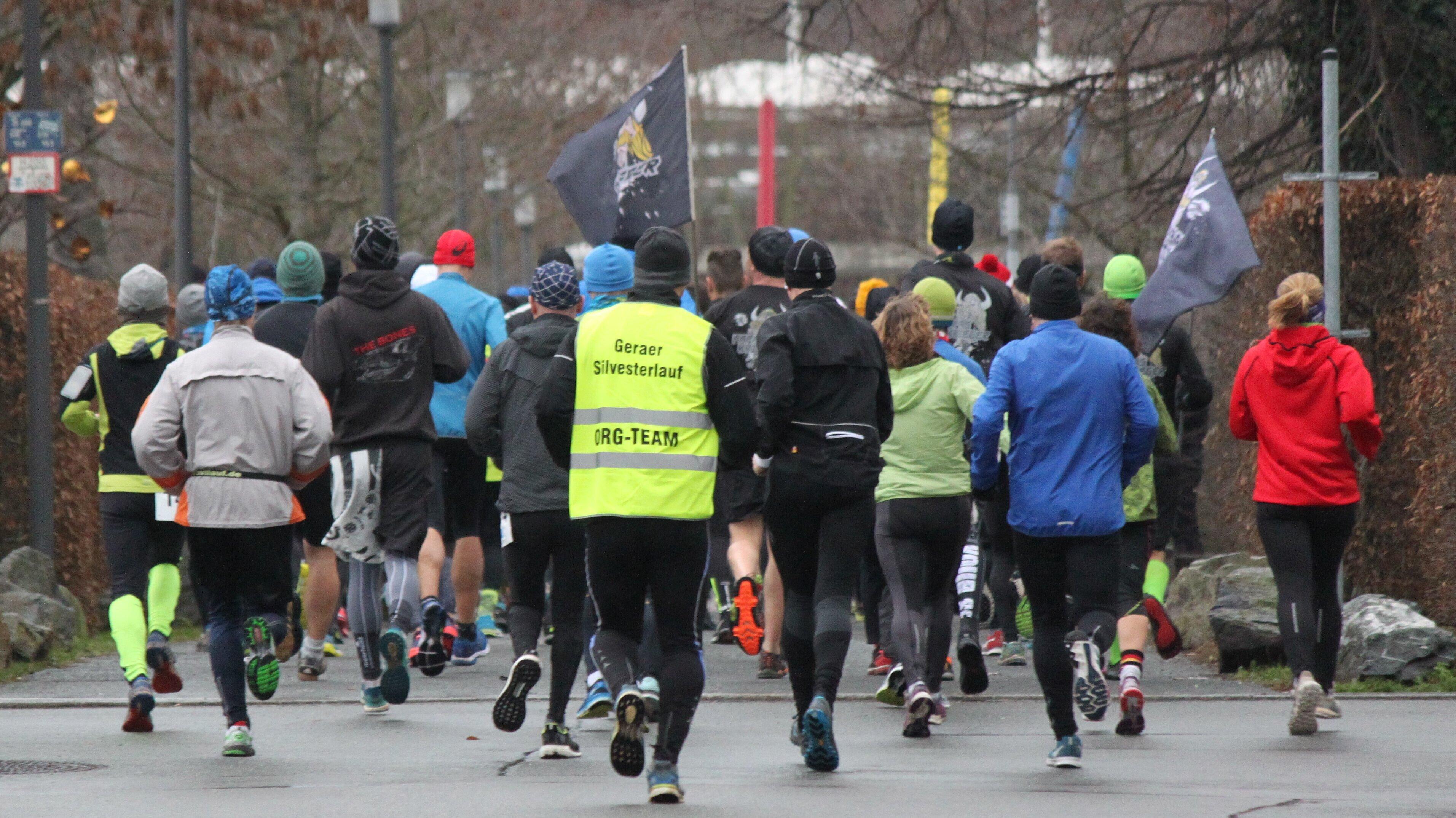 Personen laufen einen Marathon . © Stadt Gera