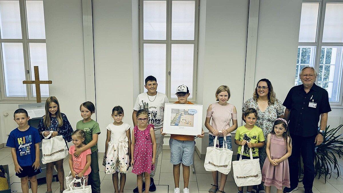 Preisverleihung des Kinderwettbewerbs 'Plane unsere Mitte'. © Stadt Gera / Stadtmuseum
