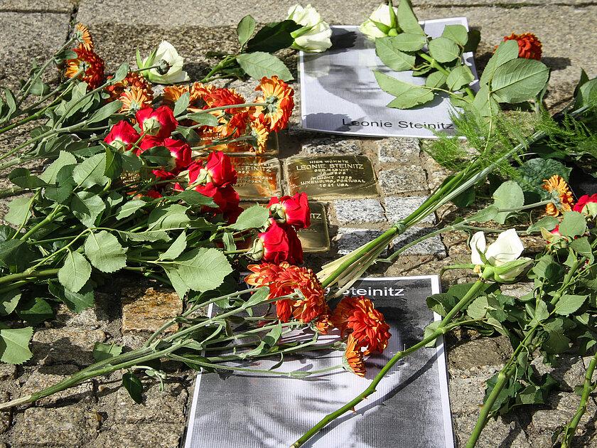 Stolpersteine zur Erinnerung an die Opfer des Nationalsozialismus . © Stadt Gera