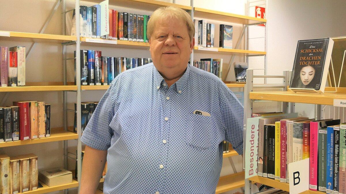 Leiter der Bibliothek in den Räumen der Bibliothek. © Stadt Gera