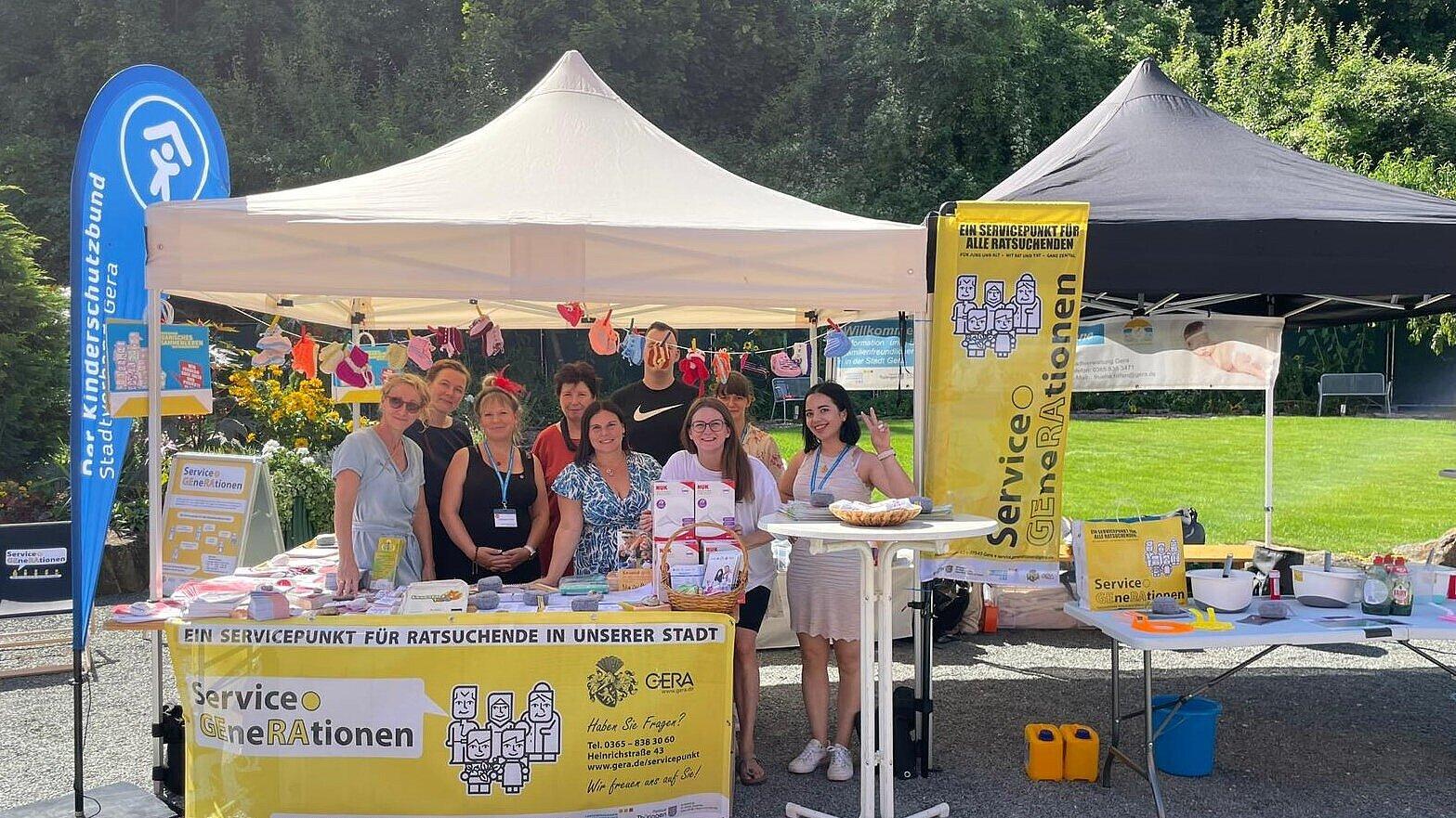 undefined. © Service.Generationen. © Service.Generationen
