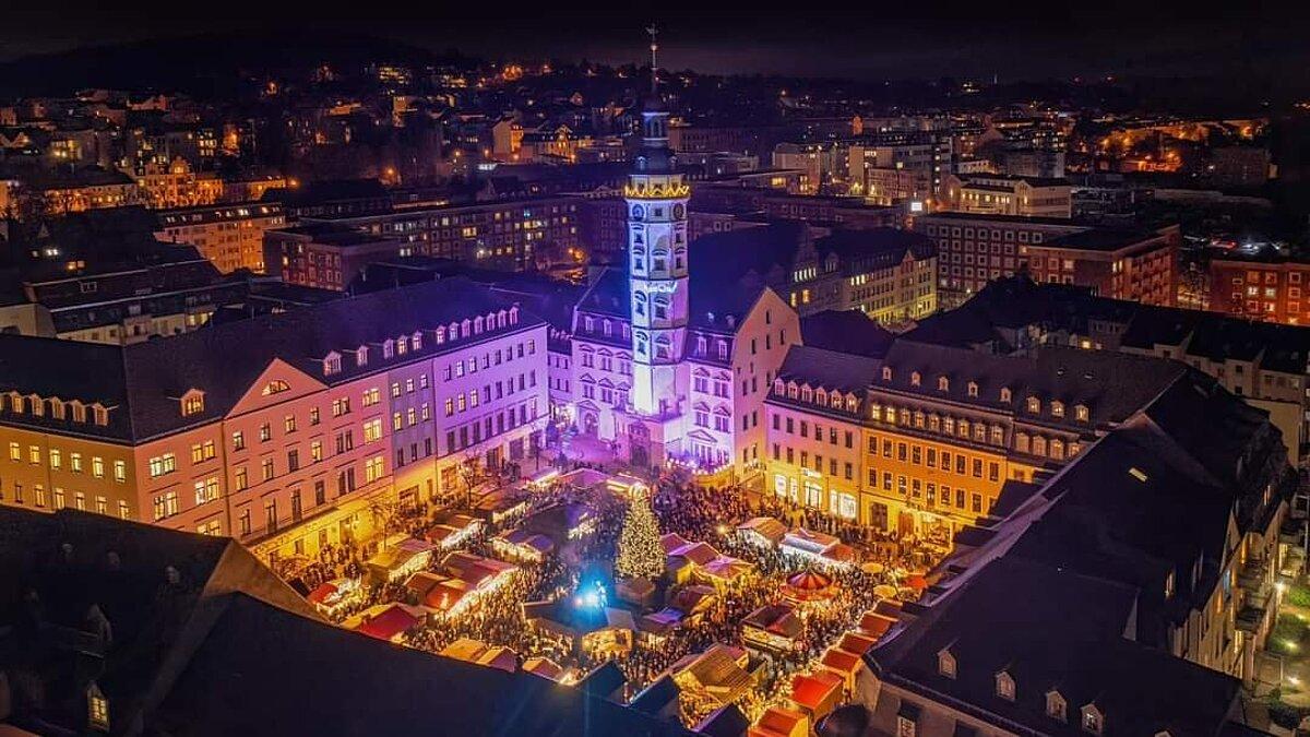 Märchenmarkt Gera - Blick von oben auf den Marktplatz. © Stadt Gera