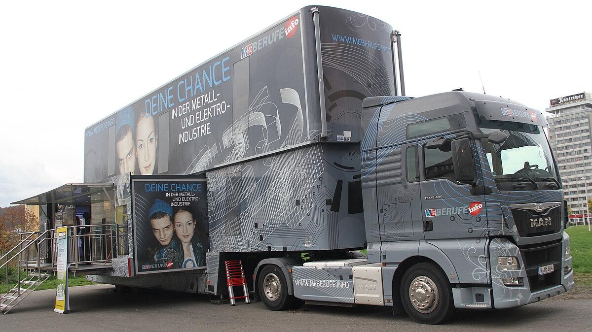 InfoTruck der Metall- und Elektro-Industrie