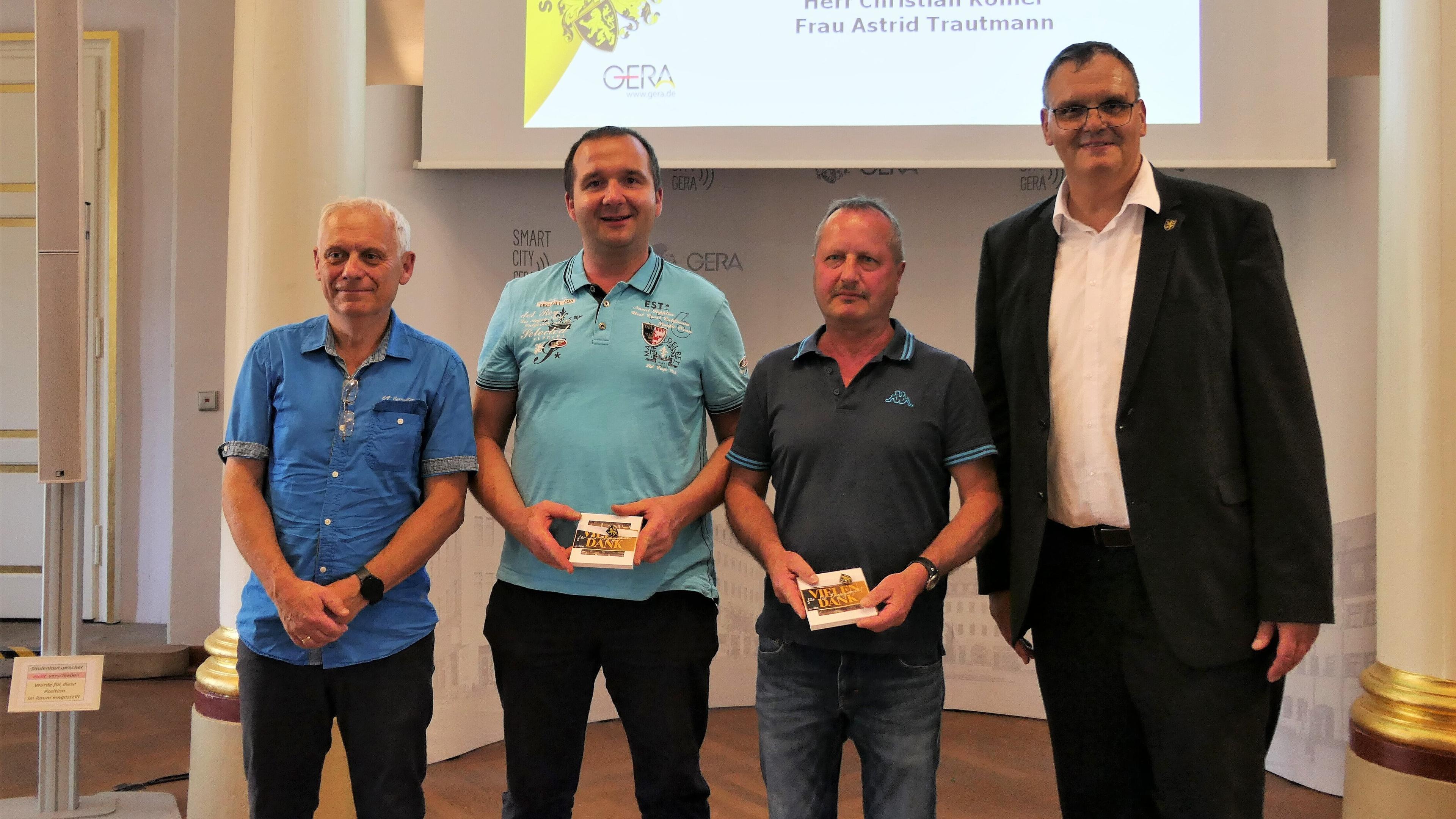 Oberbürgermeister Kurt Dannenberg und die Mitglieder des Ortsteilrats Röpsen..
