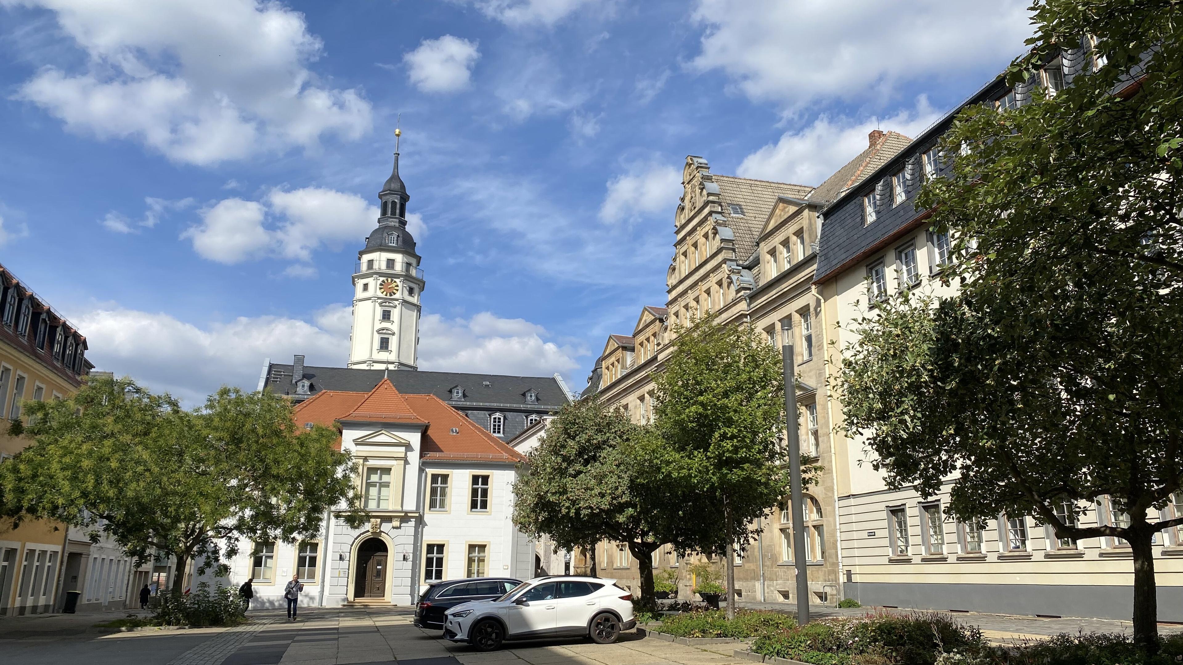 Das Rathaus ist über den Eingang am Kornmarkt zu erreichen. . © Stadt Gera