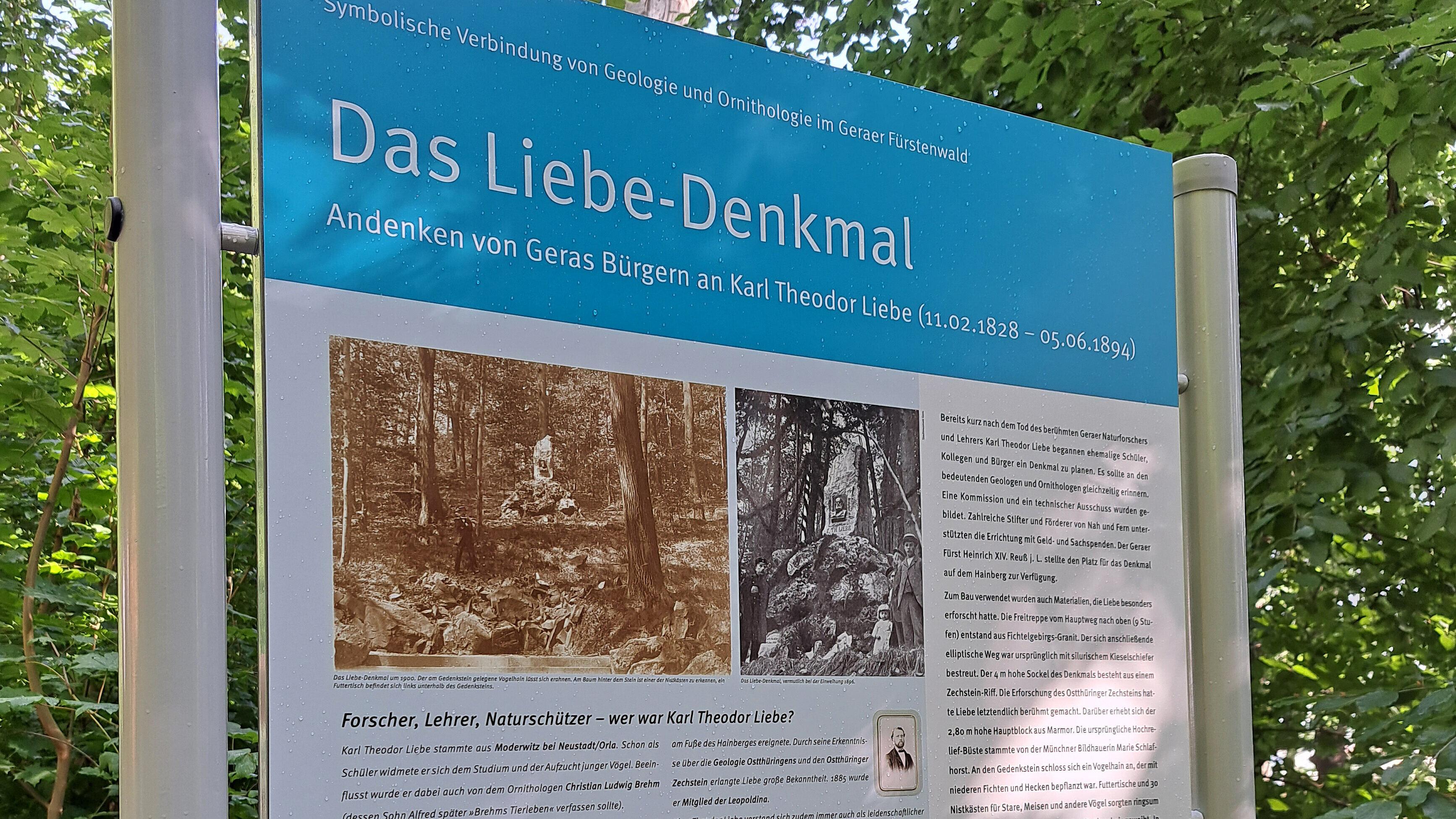 Eine Gedenktafel an einem Wanderweg. © Stadt Gera