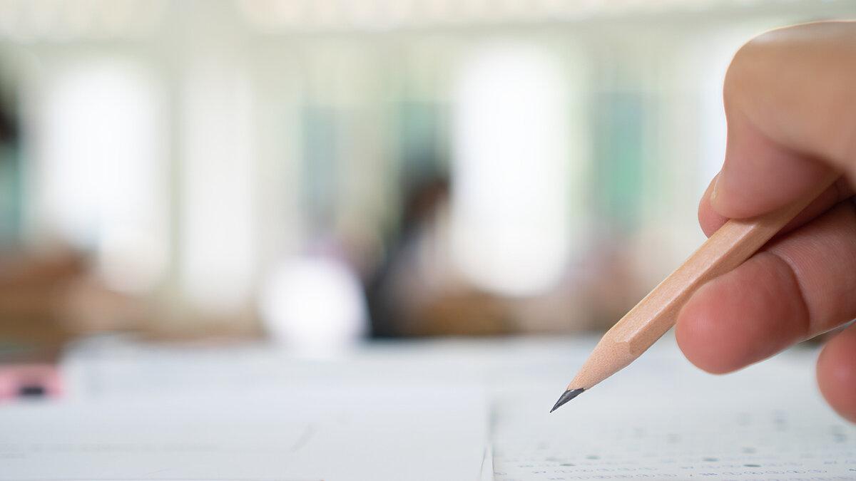 Notizen mit einem Bleistift. © stock.adobe.com_smolaw11 