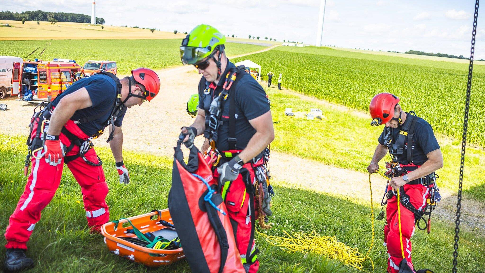 undefined. © Amt für Brand- und Katastrophenschutz. © Amt für Brand- und Katastrophenschutz