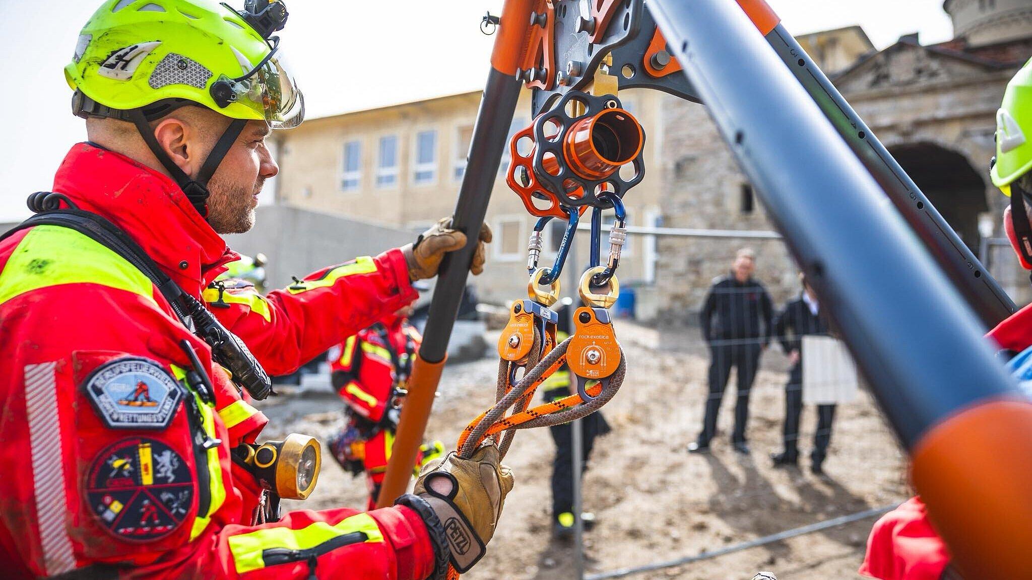 undefined. © Amt für Brand- und Katastrophenschutz. © Amt für Brand- und Katastrophenschutz