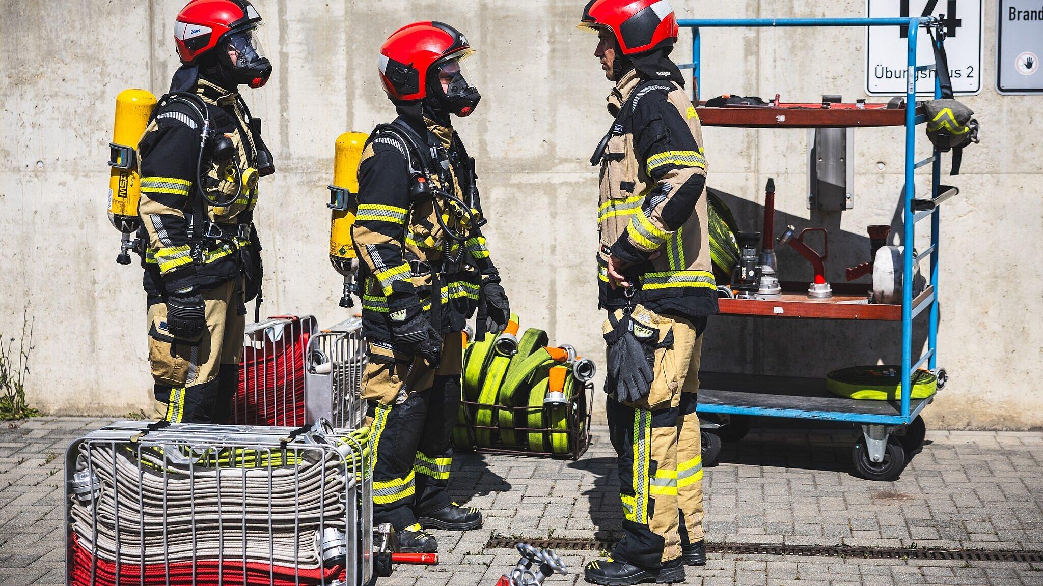 undefined. © Amt für Brand- und Katastrophenschutz. © Amt für Brand- und Katastrophenschutz