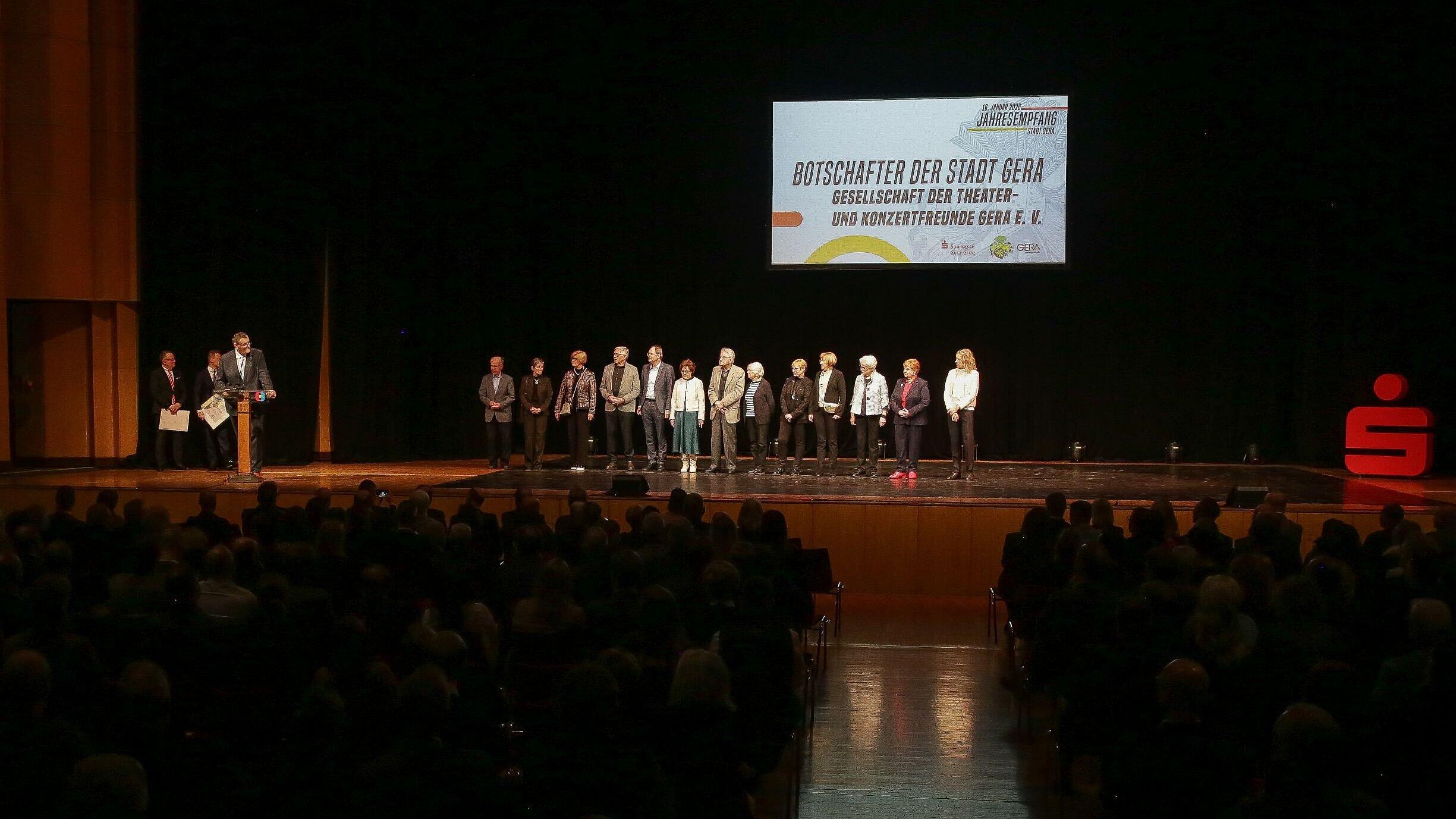 undefined. © Sandra Albert. © Sandra Albert