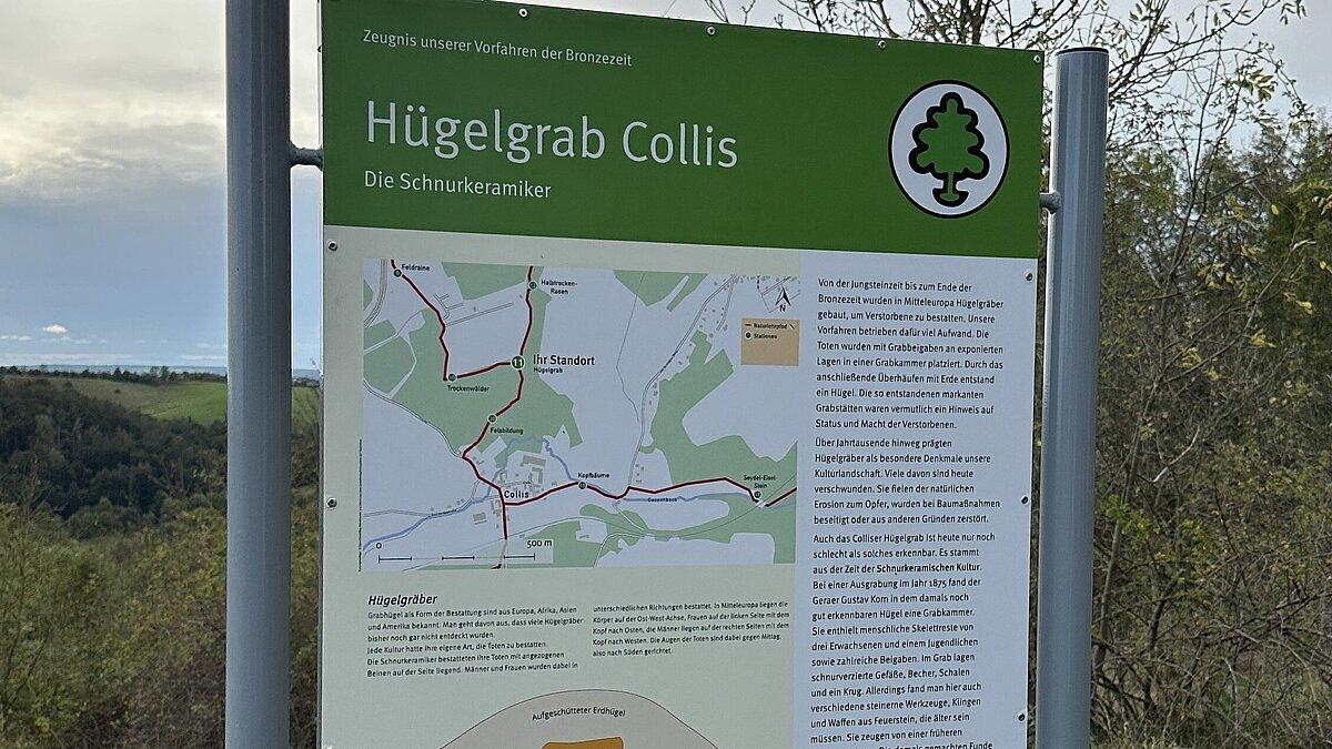 Eine Wandertafel auf einer Wiese. © Stadt Gera