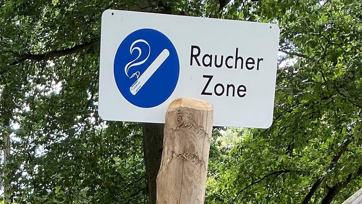 Schild Raucherzone. © Stadtverwaltung Gera