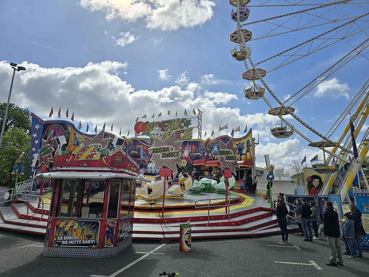 Backstage-Tour auf dem Frühlingsvolksfest. © Fritz Krebs
