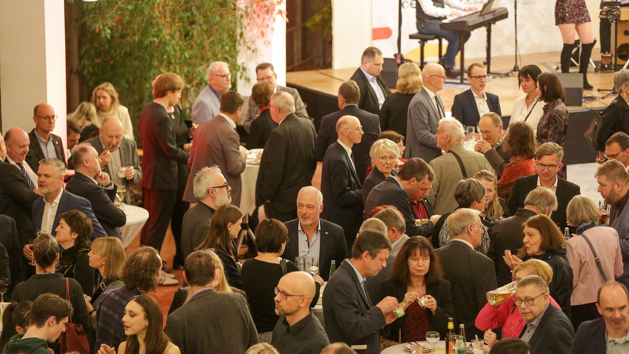 undefined. © Sandra Albert. © Sandra Albert