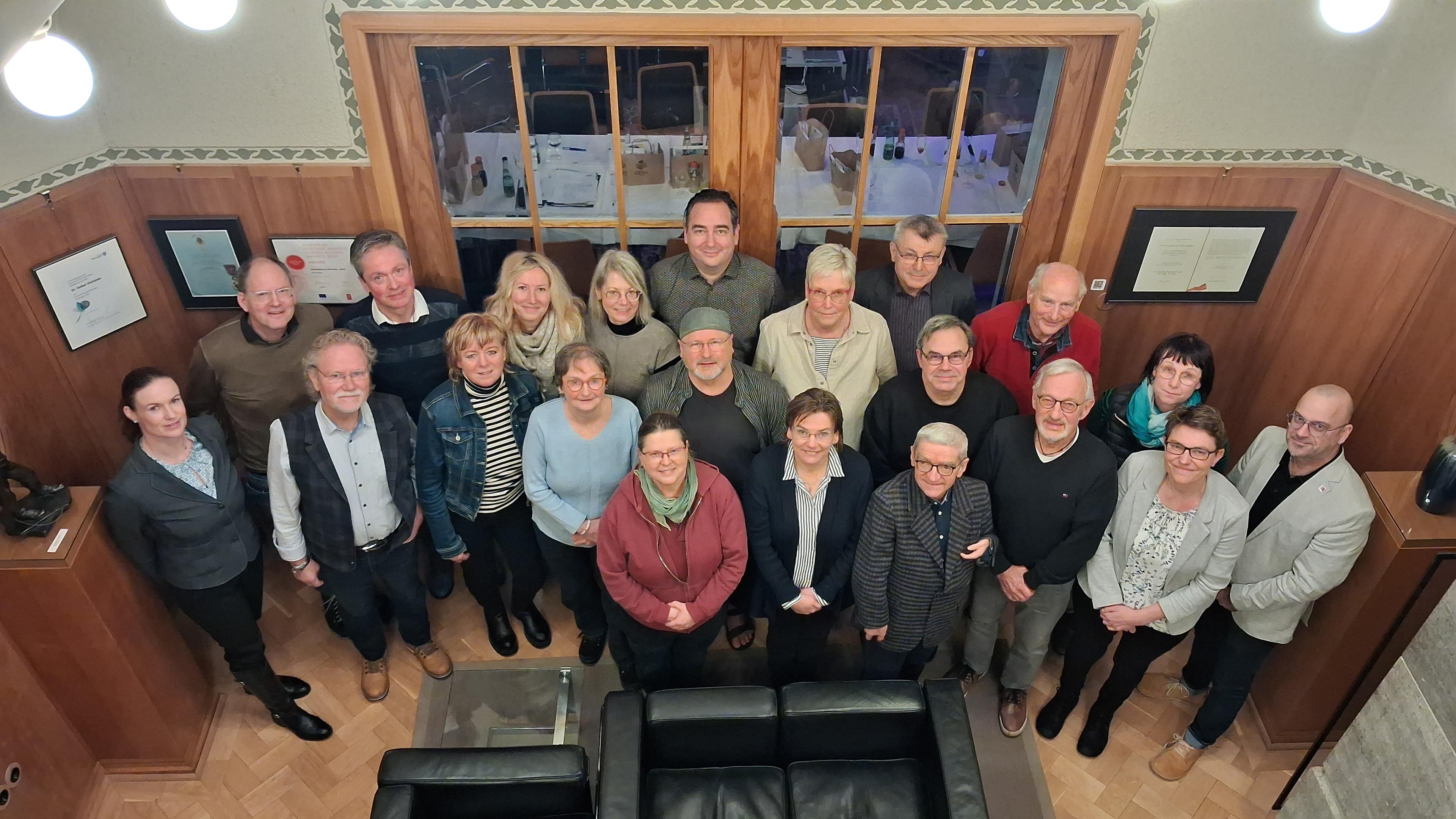 Juliane Schnabel (links außen) gemeinsam mit den Akteuren der Städtepartnerschaften. © Stadt Gera