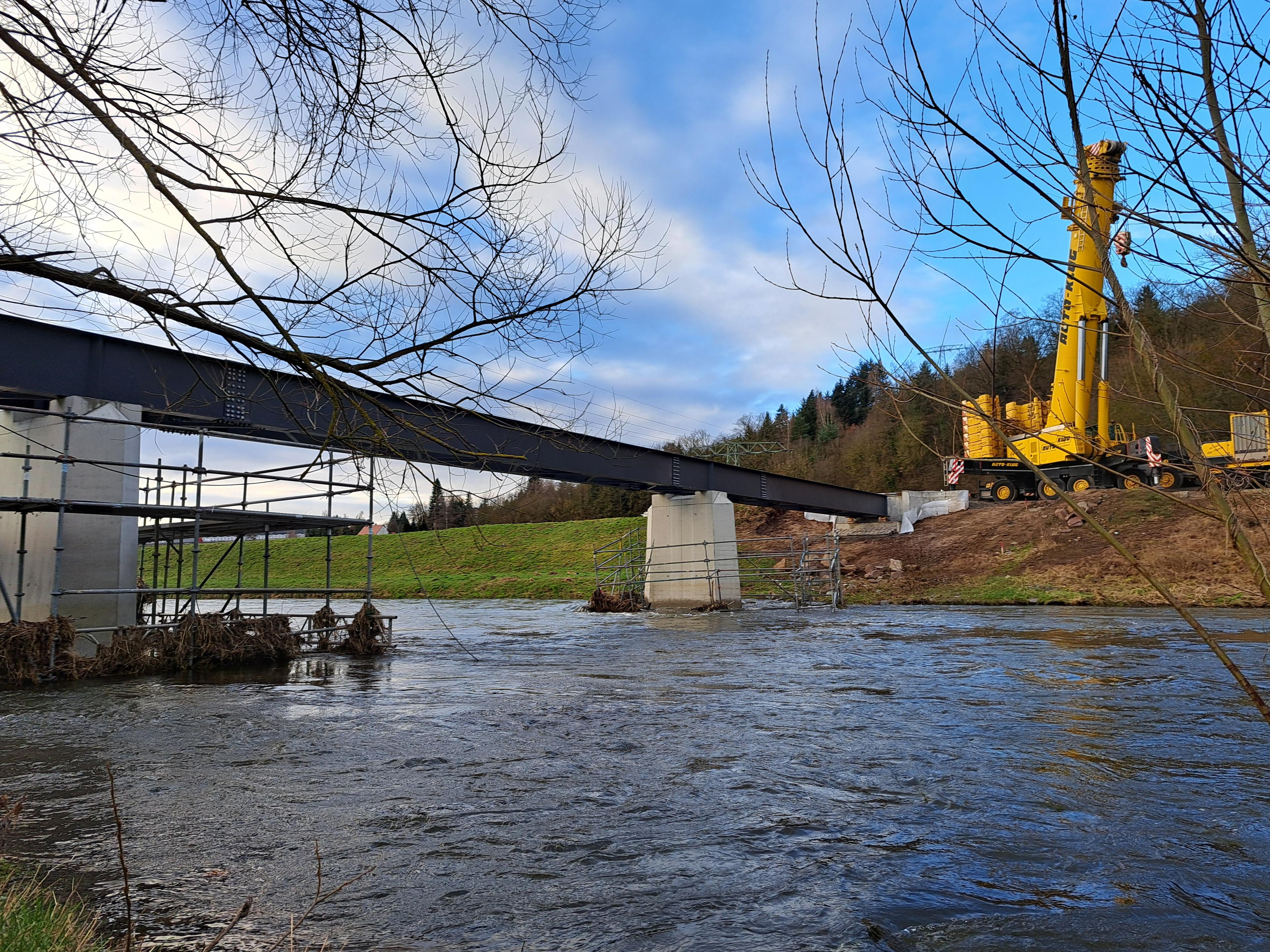 Eine Radwegbrücke, die derzeit saniert wird. © Stadt Gera