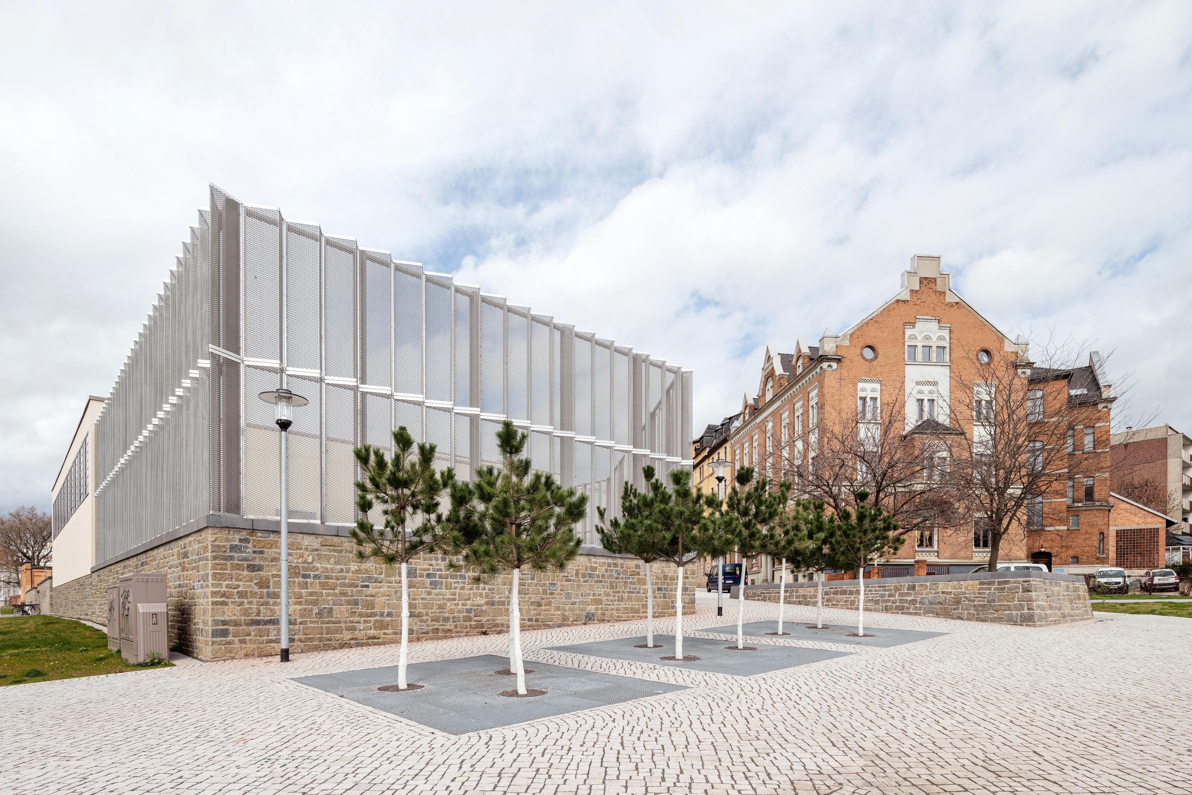 Kulturhaus neben dem neuen Campus des Rutheneums. © Häselburg