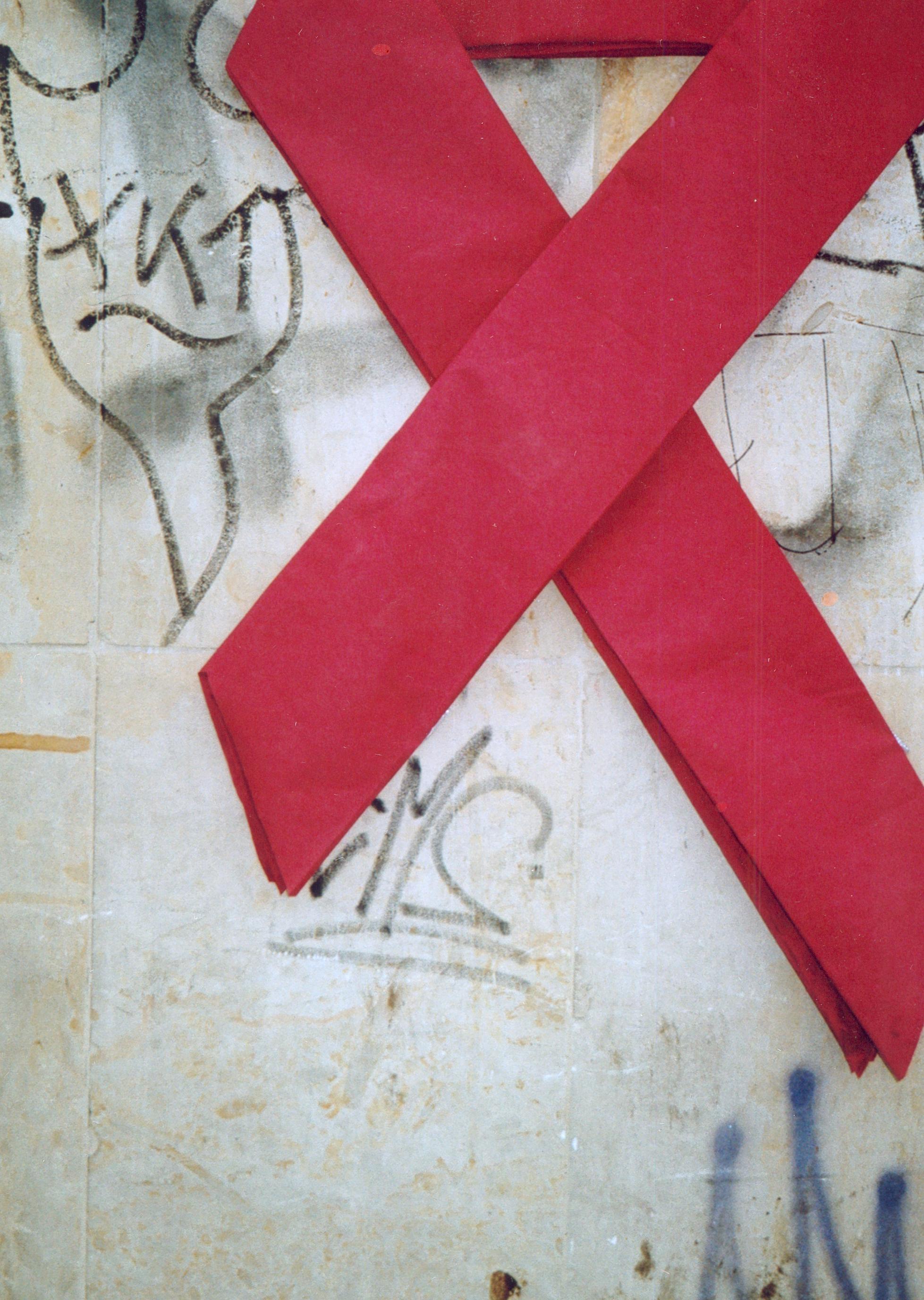 Eine Aidsschleife. © Stadt Gera, Britta Gerlach