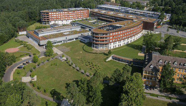 Luftbild SRH-Klinikum. © Deutsche Krankenhaus TrustCenter und Informationsverarbeitung GmbH (DKTIG)