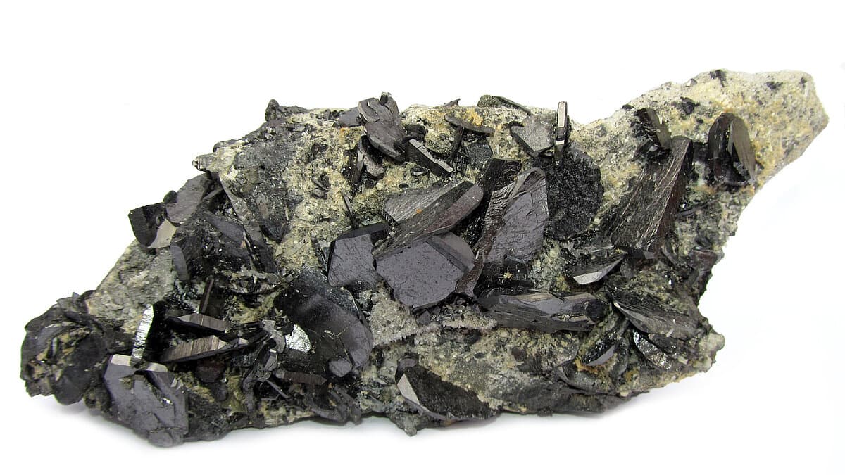 Ferberit-Kristalle aus der Tazna Mine im Berg Cerro Tazna, Provinz Nor Chichas, Potosí Department, Bolivien. © Stadt Gera