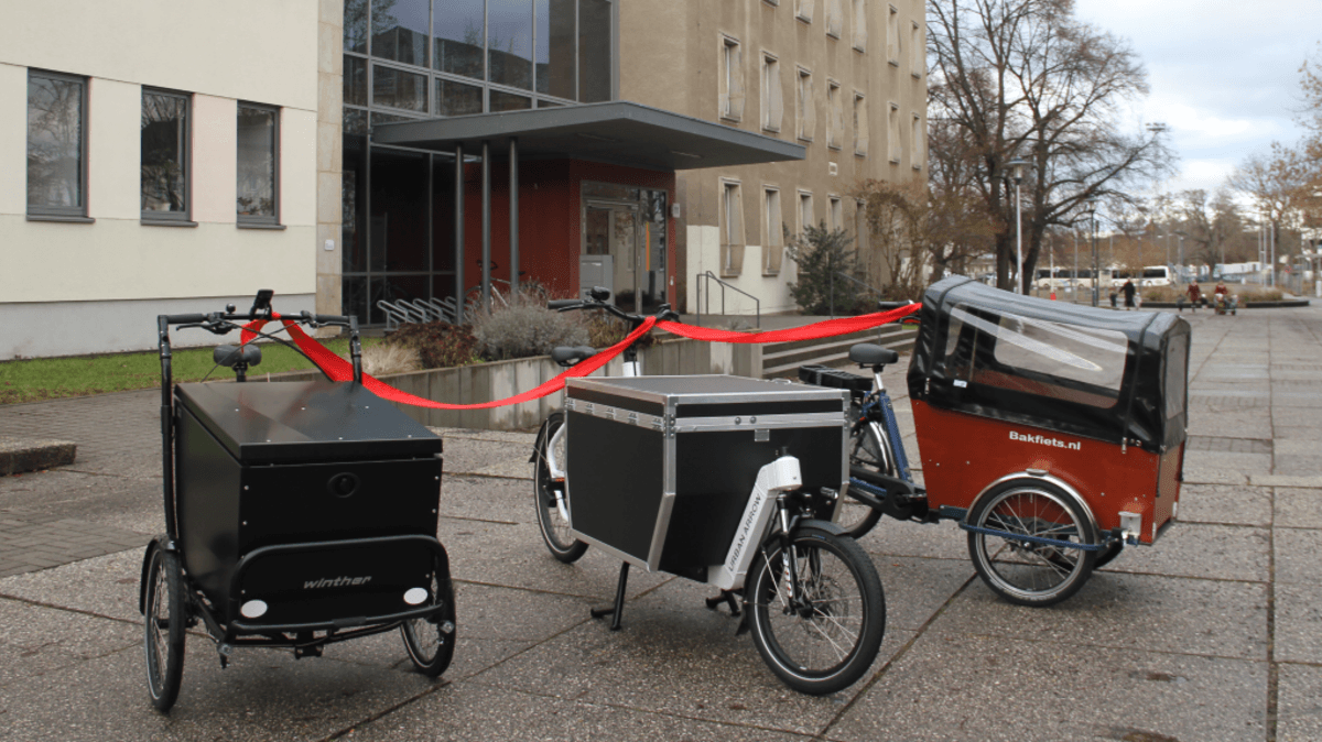 Drei Lastenräder stehen vor dem Baudezernat in der Amthorstraße.. © Stadt Gera