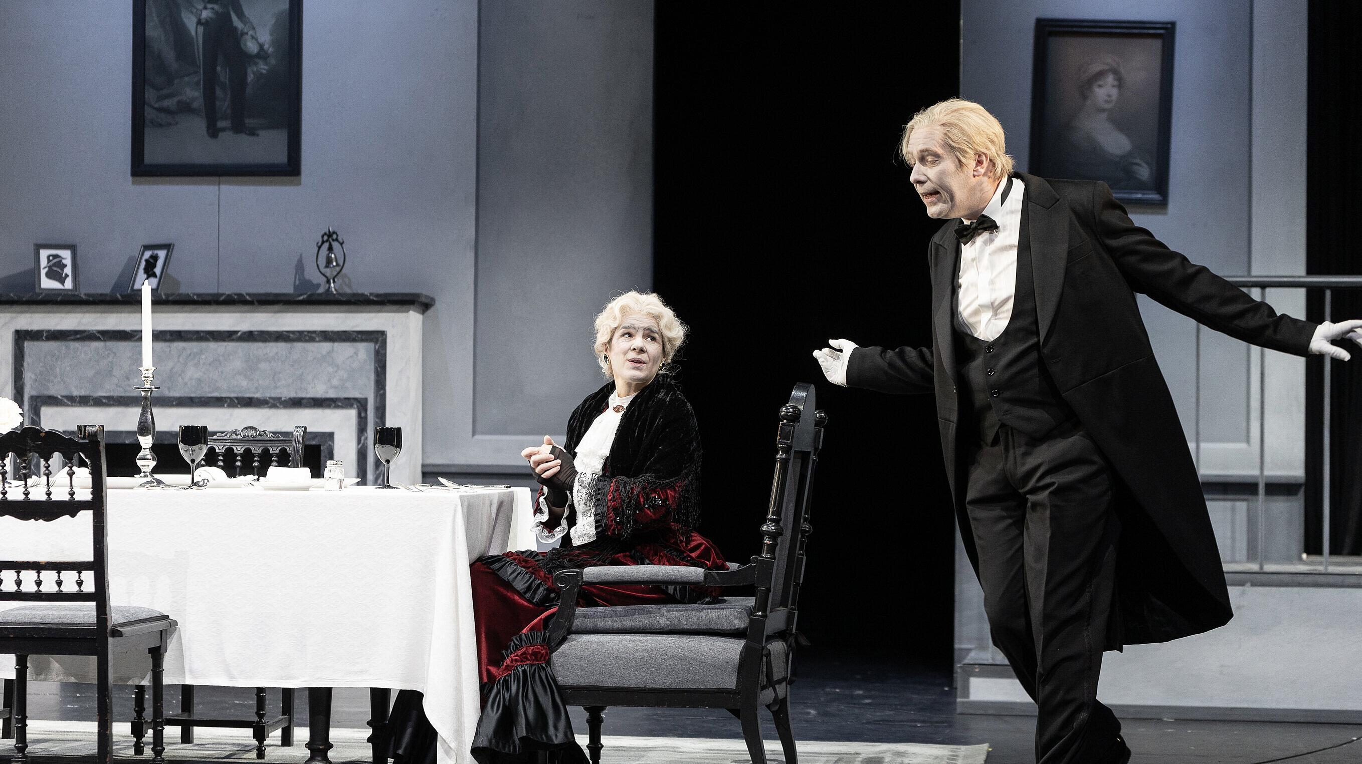 Werbebild „Dinner for One – Wie alles begann“.