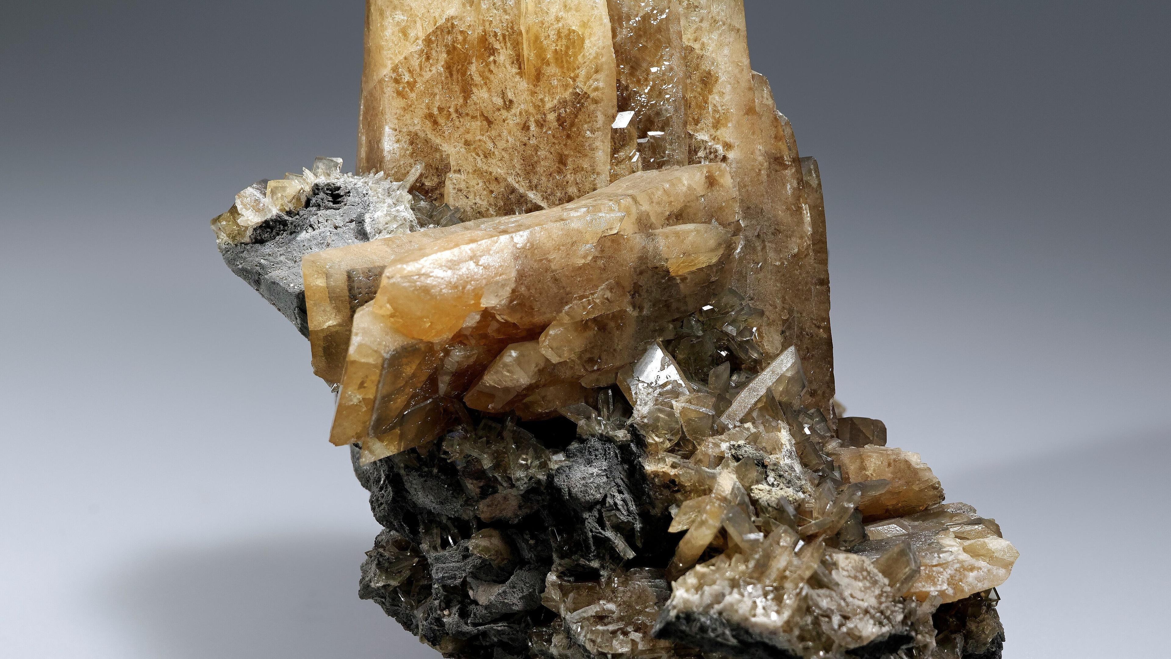 Baryt aus der „Todesdruse“ des Bergbaubetriebes Beerwalde in den Maßen 16 x 13,5 cm, in der Sammlung des Museums für Naturkunde Gera.. © Matthias Reinhardt