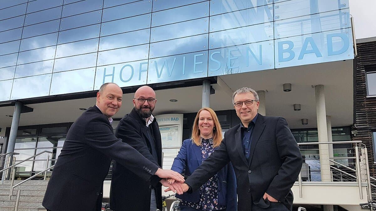 Baudezernent Michael Sonntag begrüßt Bertram Koch. © Stadt Gera