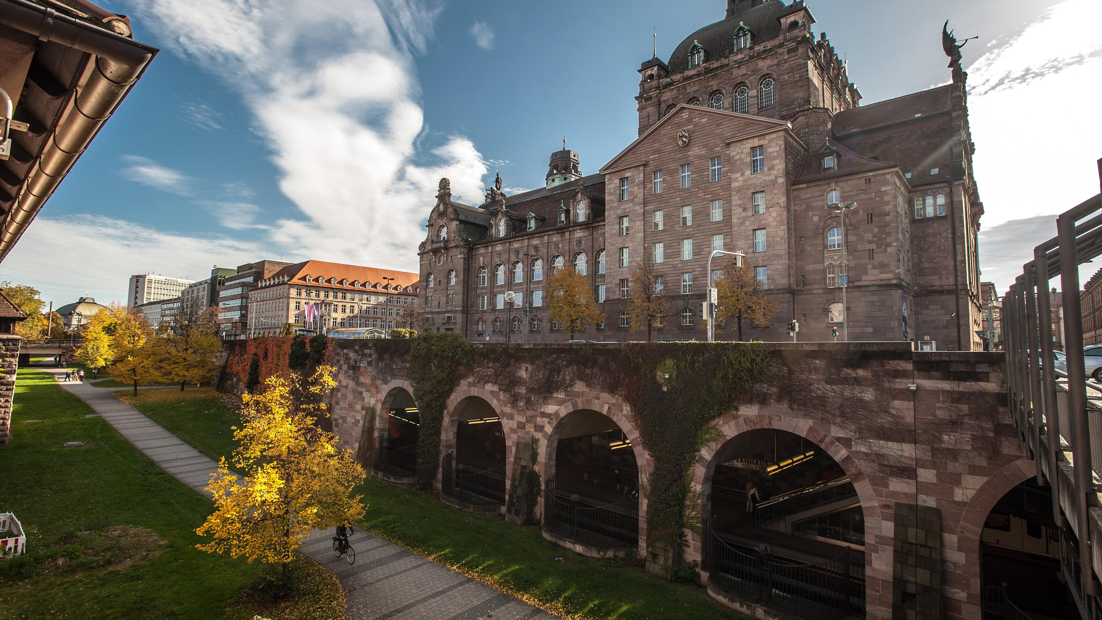 undefined. © Christine Dierenbach. © Christine Dierenbach