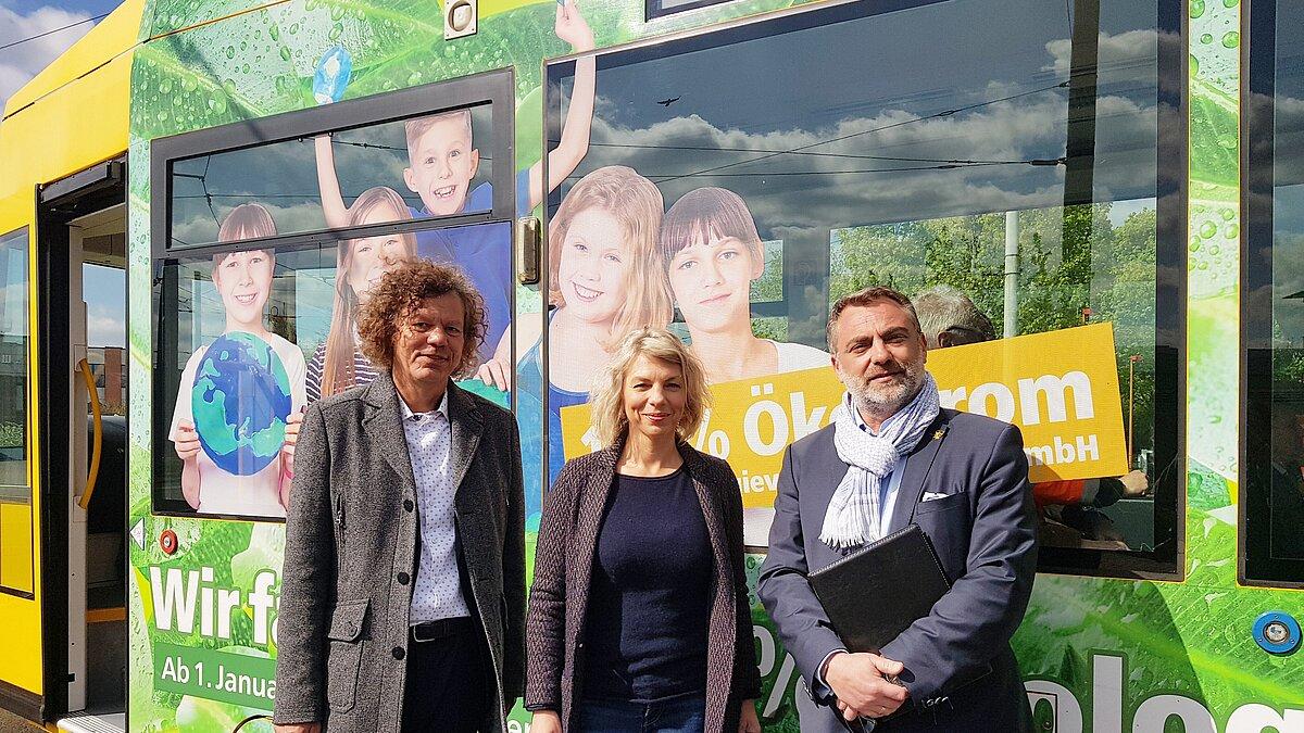 Thorsten Rühle, Geschäftsführer der GVB, Susanna Karawanskij, Thüringer Ministerin für Infrastruktur und Landwirtschaft und Julian Vonarb, Oberbürgermeister der Stadt Gera (v.l.n.r.). © Stadt Gera