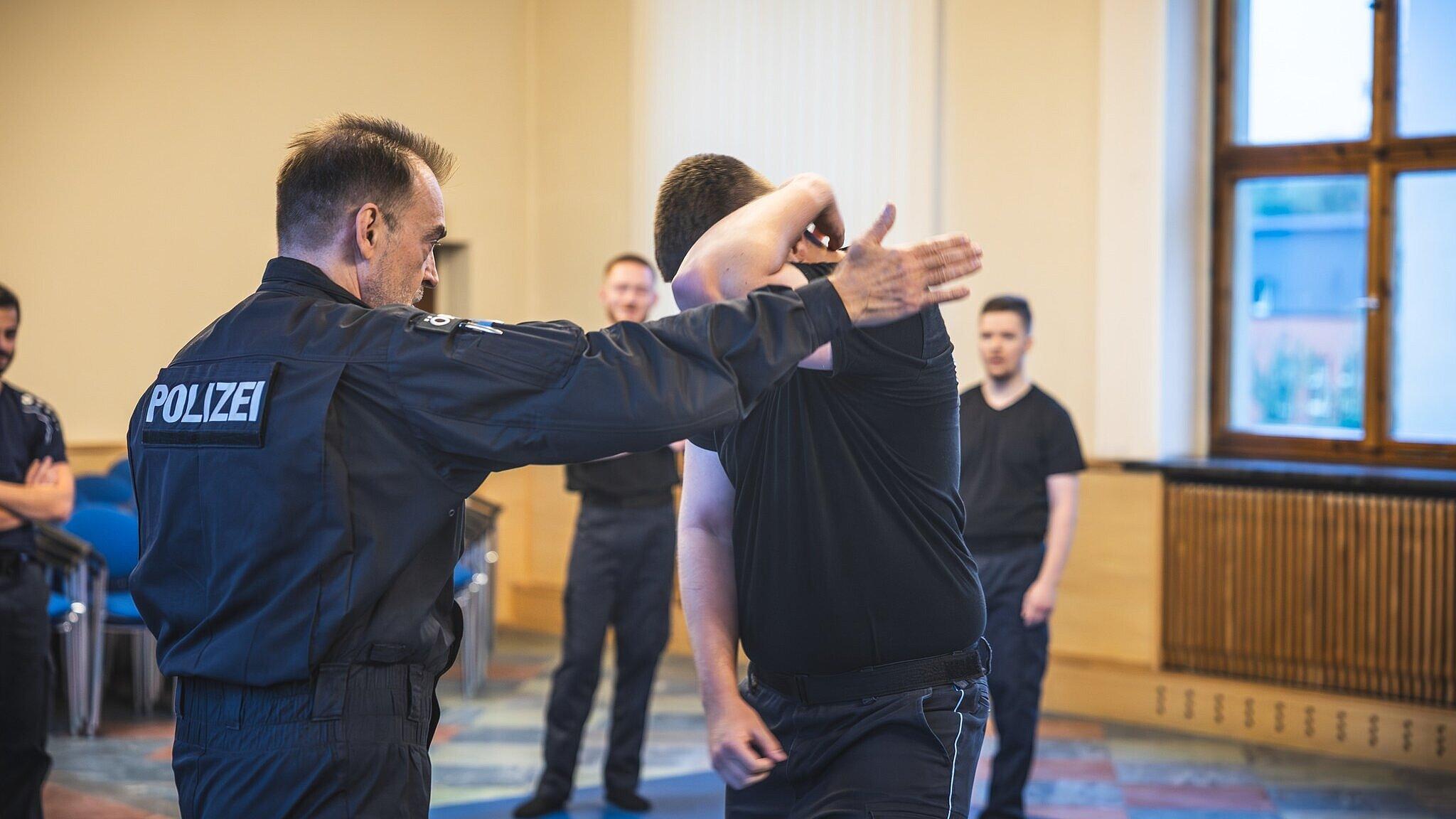 undefined. © Amt für Brand- und Katastrophenschutz. © Amt für Brand- und Katastrophenschutz