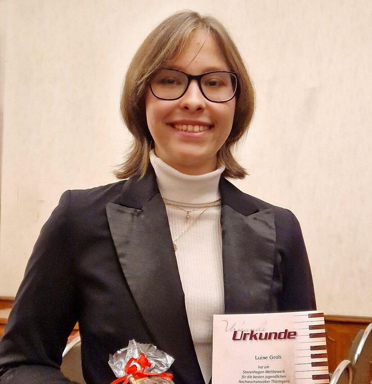 Musikschülerin bei einer Auszeichnungs-Veranstaltung. © privat