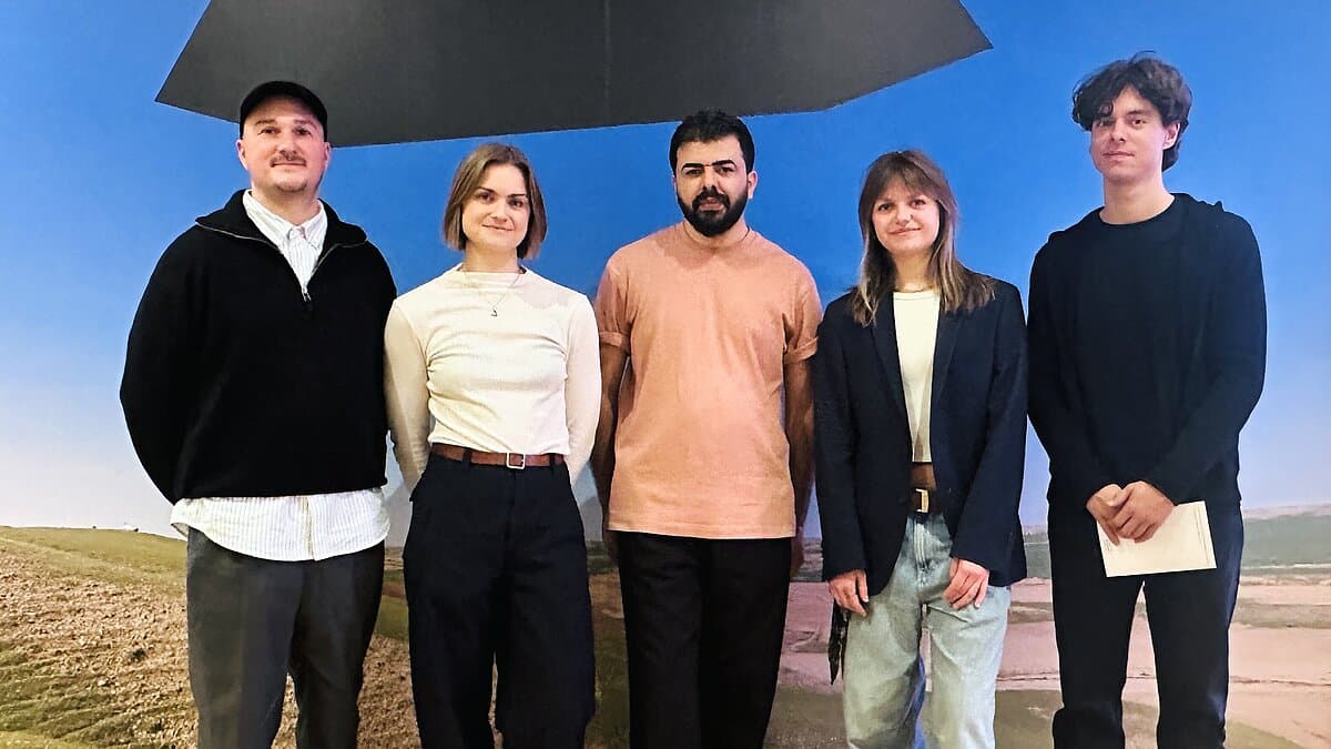 5 Menschen stehen vor dem Gewinnerbild. © Stadt Gera