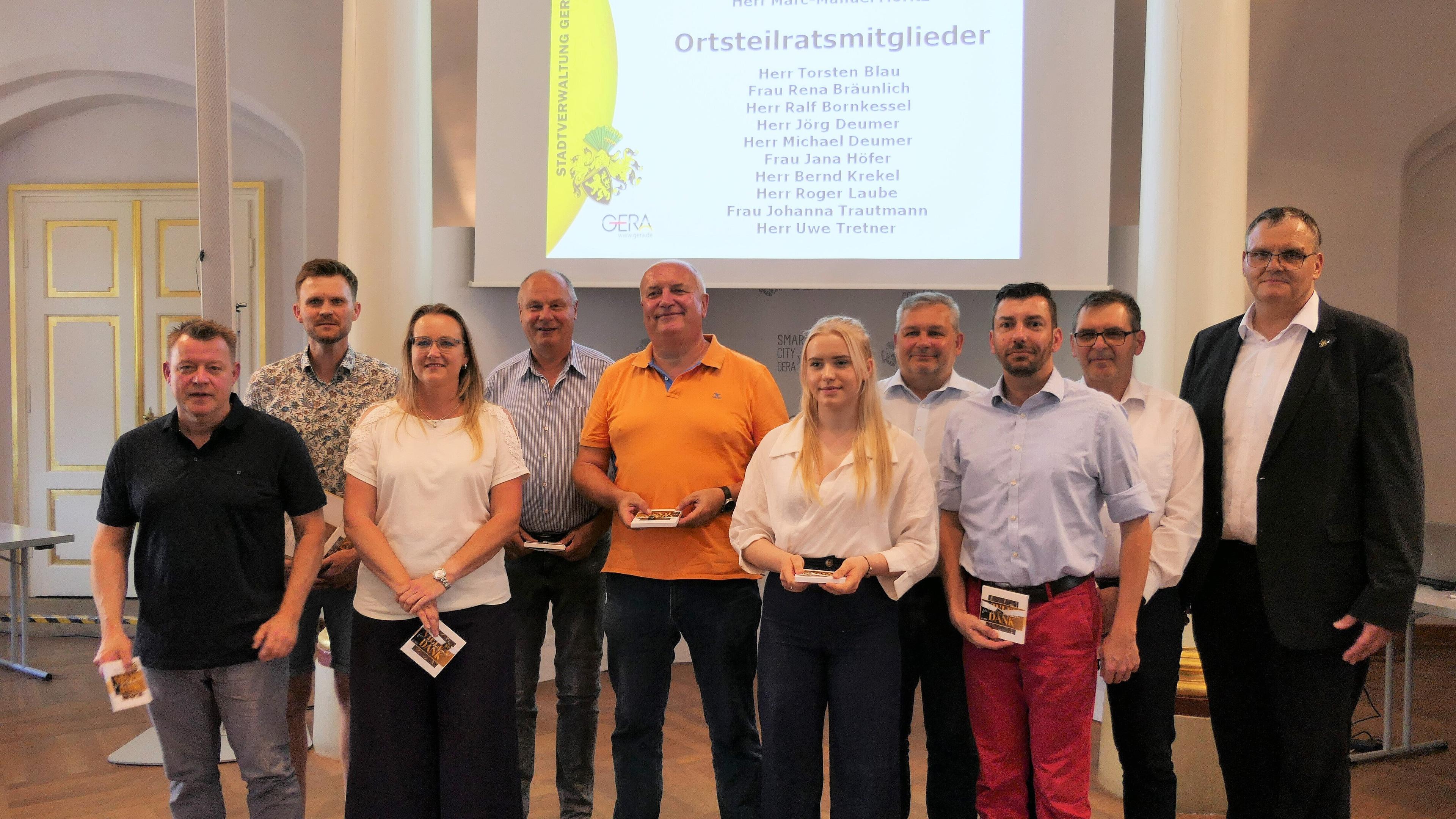 Oberbürgermeister Kurt Dannenberg und die Mitglieder des Ortsteilrats Ostviertel/ Leumnitz/ Südhang.. © Stadt Gera
