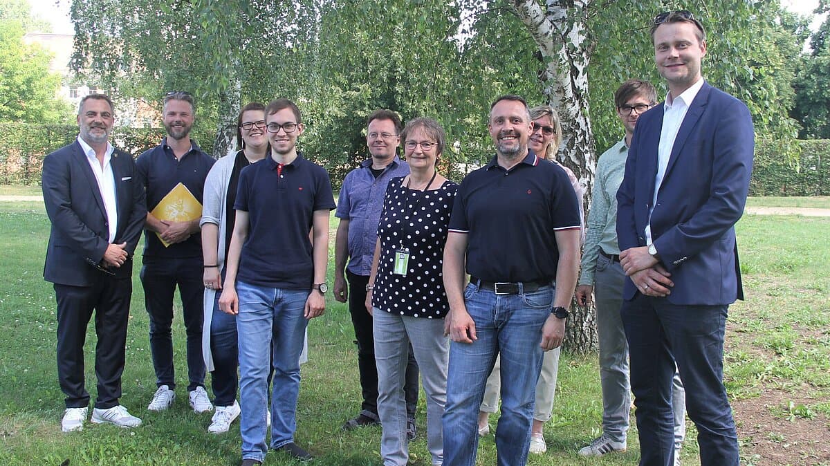 Das Smart City Team beim ersten Stadtrundgang im Sommer 2022.. © Stadt Gera