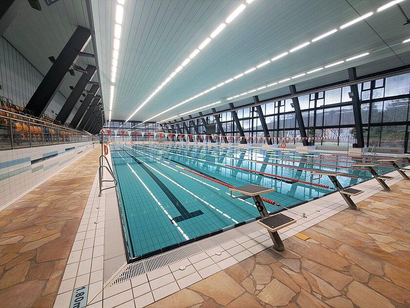 Ein Blick ins innere des Hofwiesenbads. © Stadt Gera