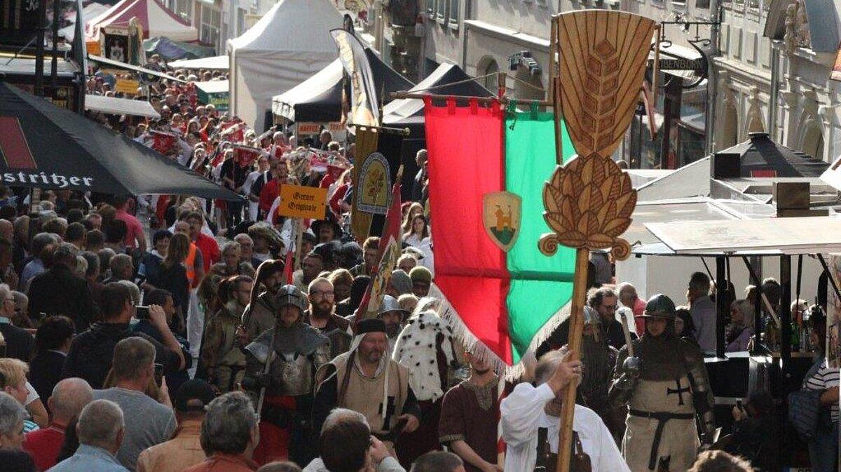 Höhlerfestumzug durch die Innenstadt Geras. © Wolfgang Hesse