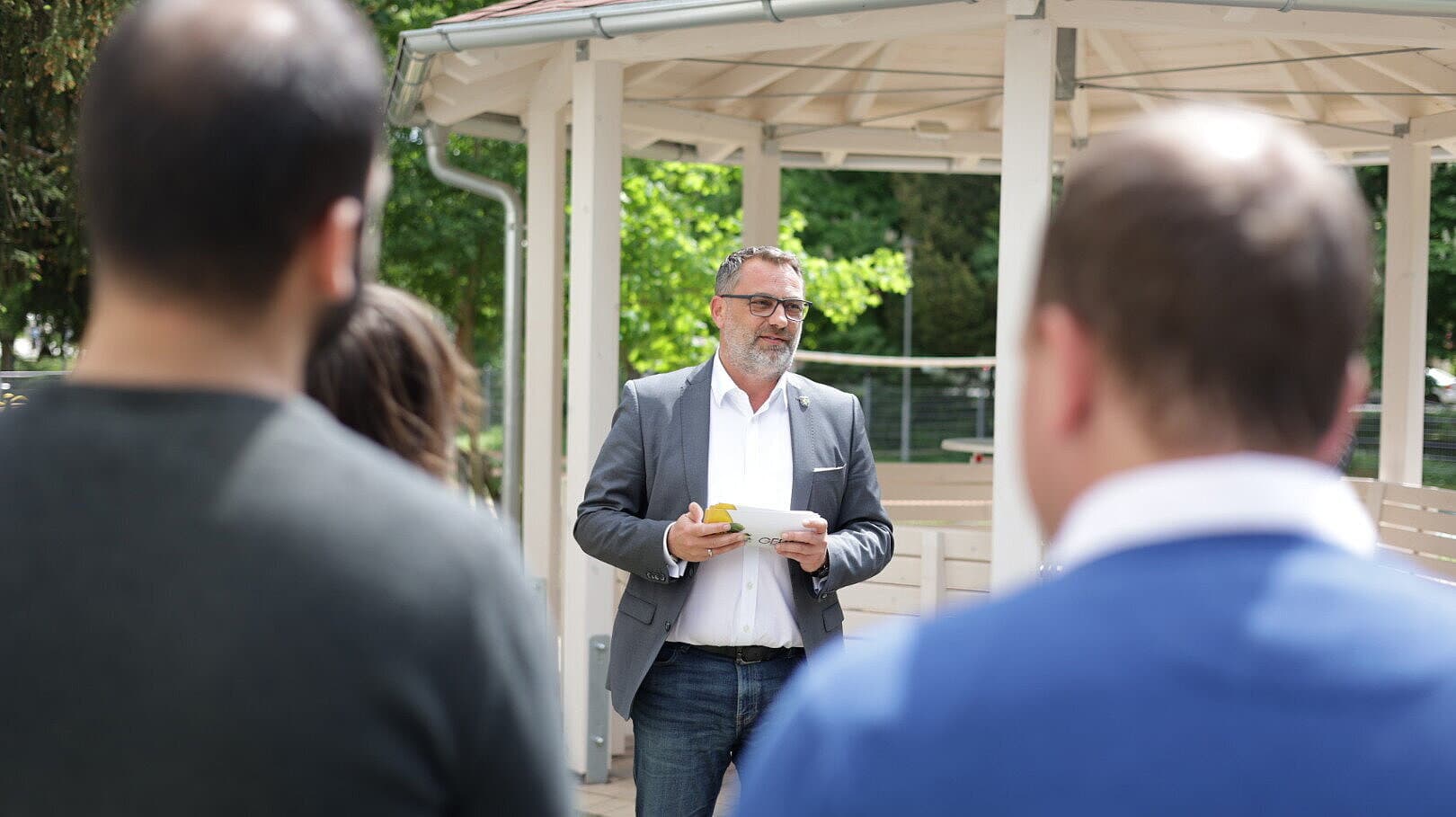 Oberbürgermeisters Julian Vonarb spricht Grußwort. © Theater Altenburg Gera