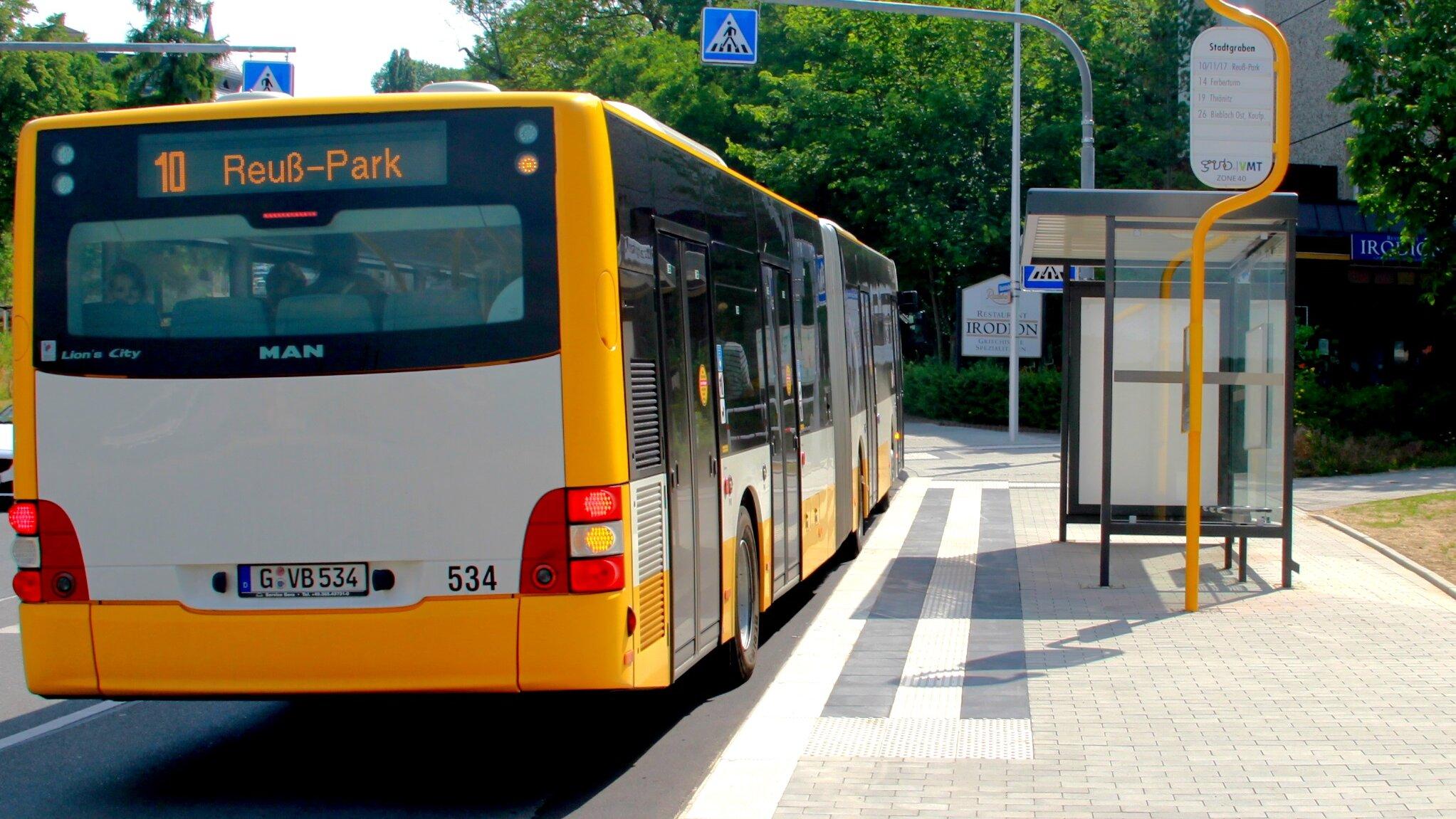 Barrierefrei Bushaltestelle am Stadtgraben.